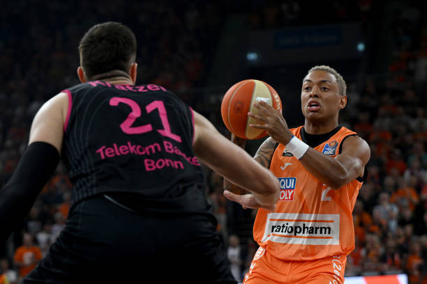 次精彩表现 次精彩表现