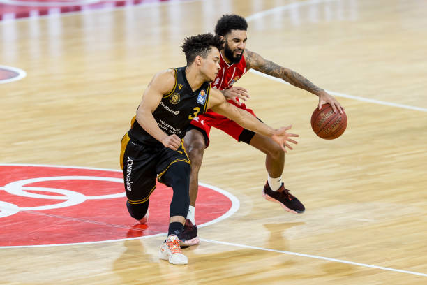 不容小觑 不容小觑